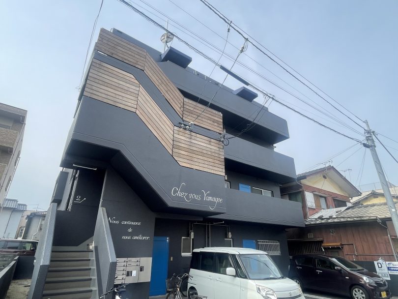 シェ・ブー山越の外観