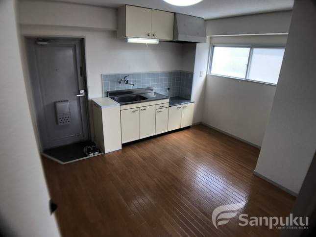 シェ・ブー山越の内観